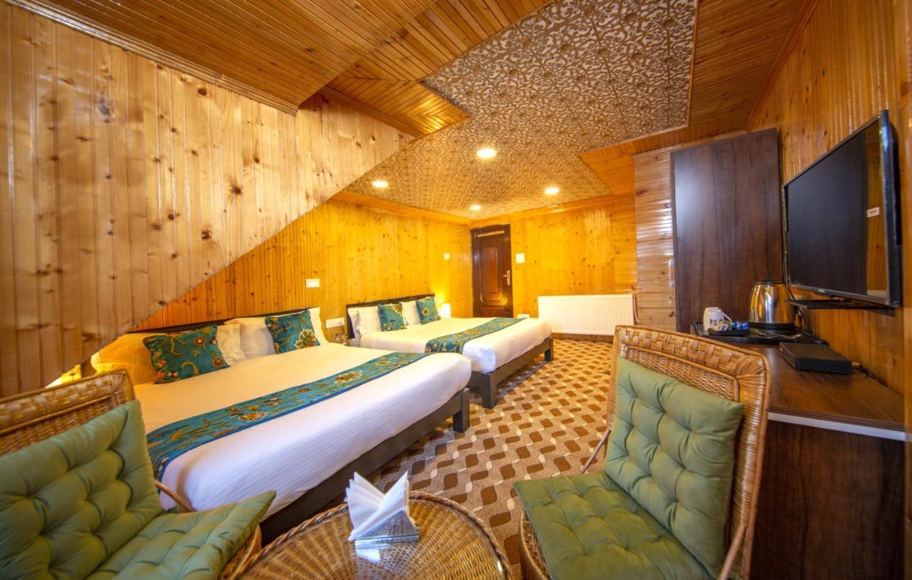 Gulmarg Ski Hill Resort Eksteriør bilde
