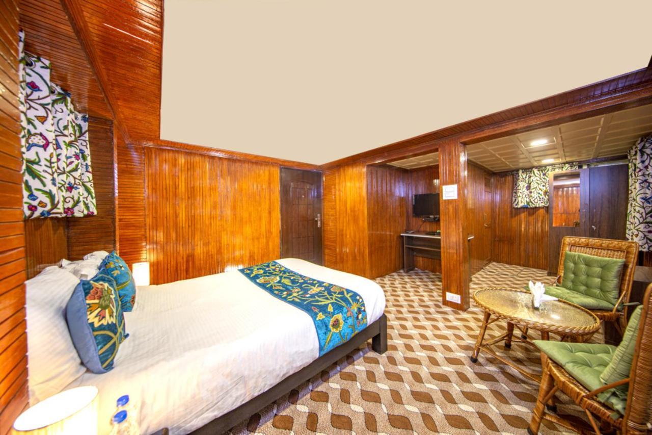 Gulmarg Ski Hill Resort Eksteriør bilde