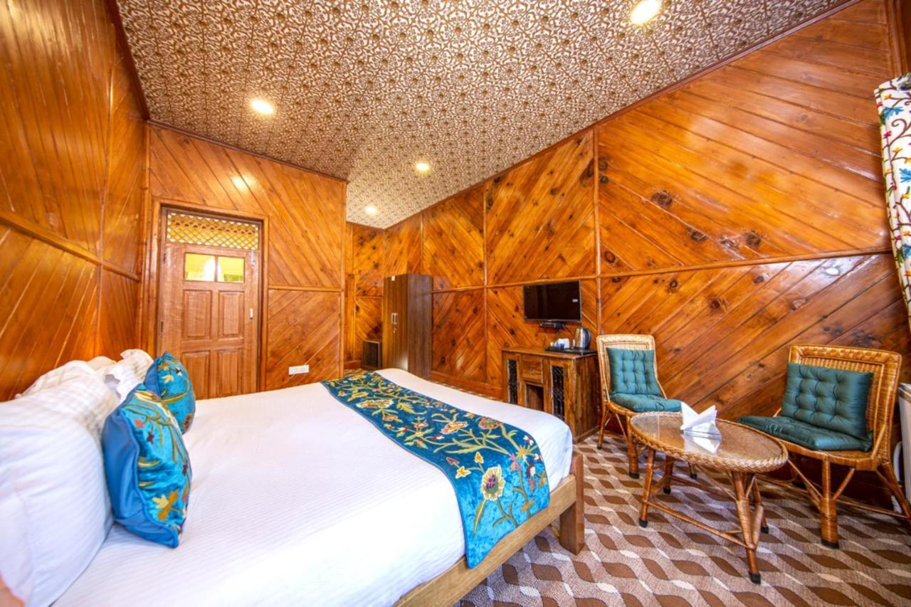 Gulmarg Ski Hill Resort Eksteriør bilde
