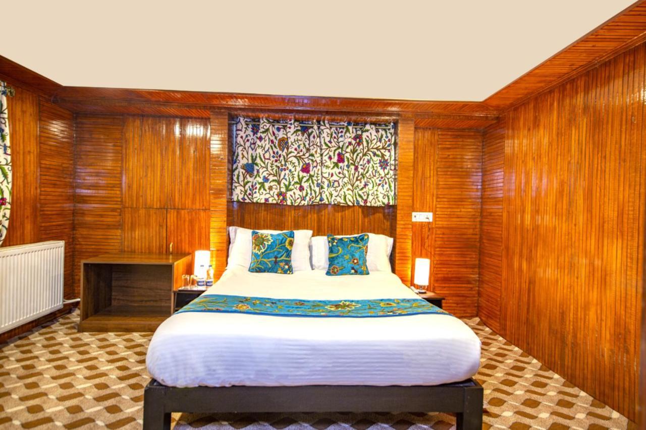 Gulmarg Ski Hill Resort Eksteriør bilde