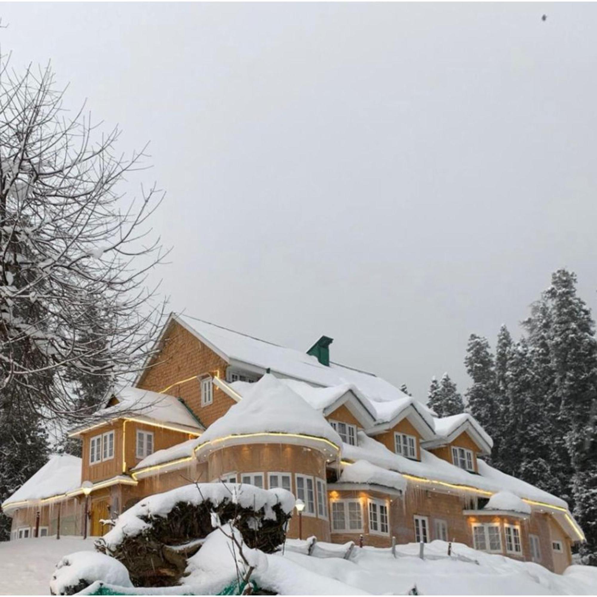 Gulmarg Ski Hill Resort Eksteriør bilde